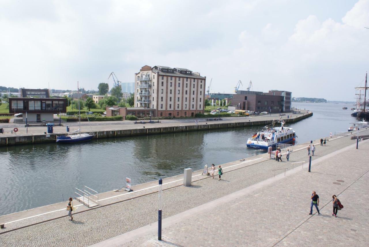 Kaikante Mit Meerblick, Balkon & Parkplatz Am Hafen - Abc155 By AbcВісмар Екстер'єр фото